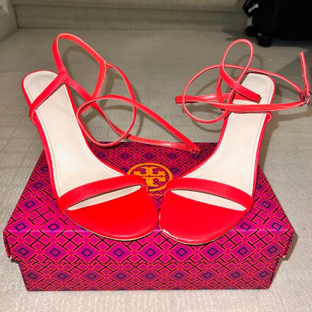 Red Simple Lace-up Coutgo Heels